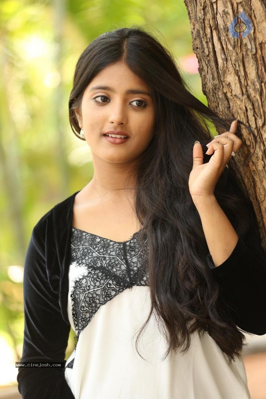 Ulka Gupta New Photos - 19 / 84 photos