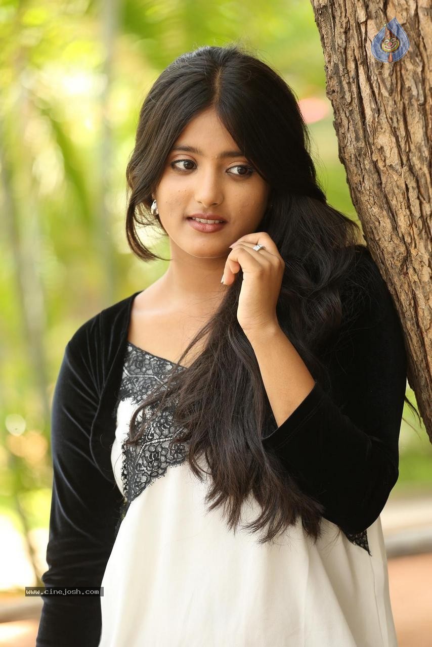 Ulka Gupta New Photos - 30 / 84 photos