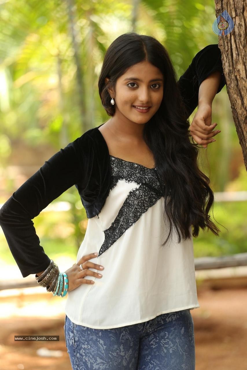 Ulka Gupta New Photos - 44 / 84 photos