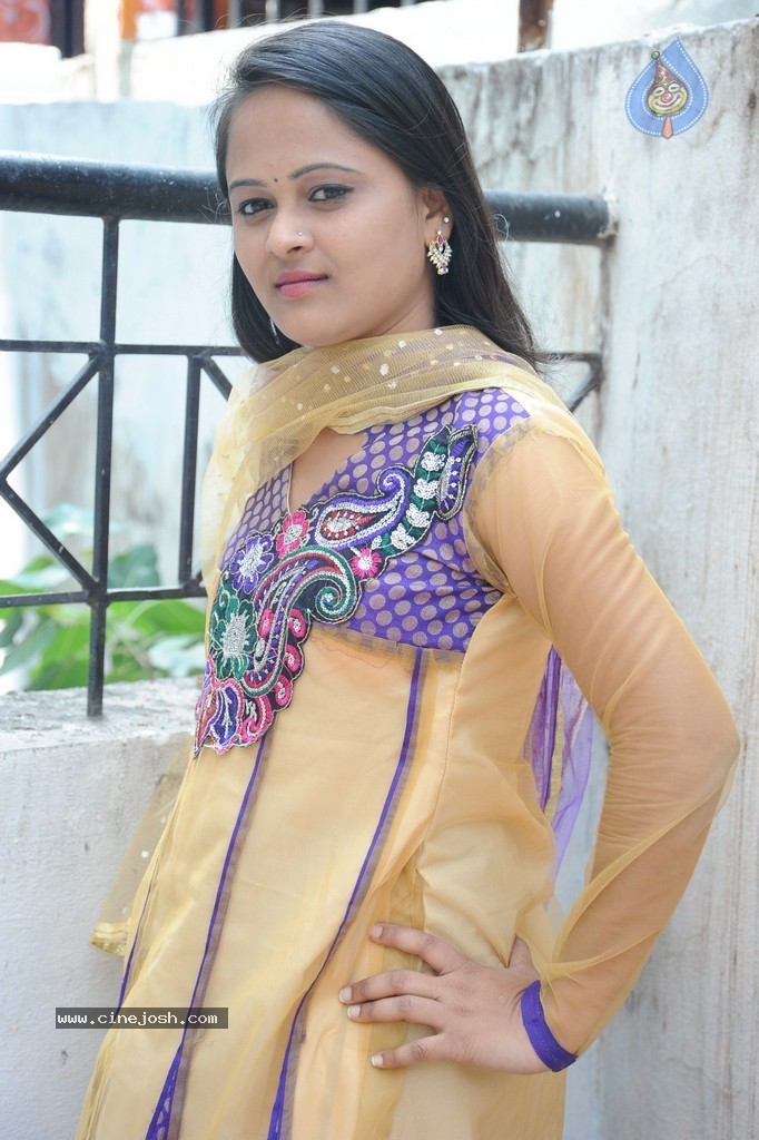 Usha Stills - 2 / 22 photos