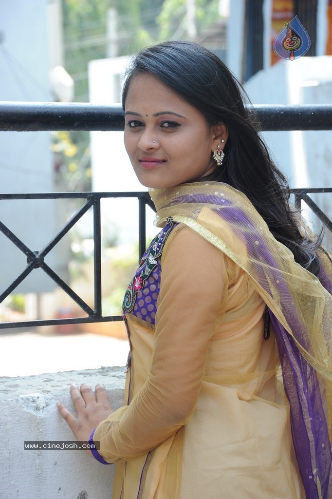 Usha Stills - 21 / 22 photos