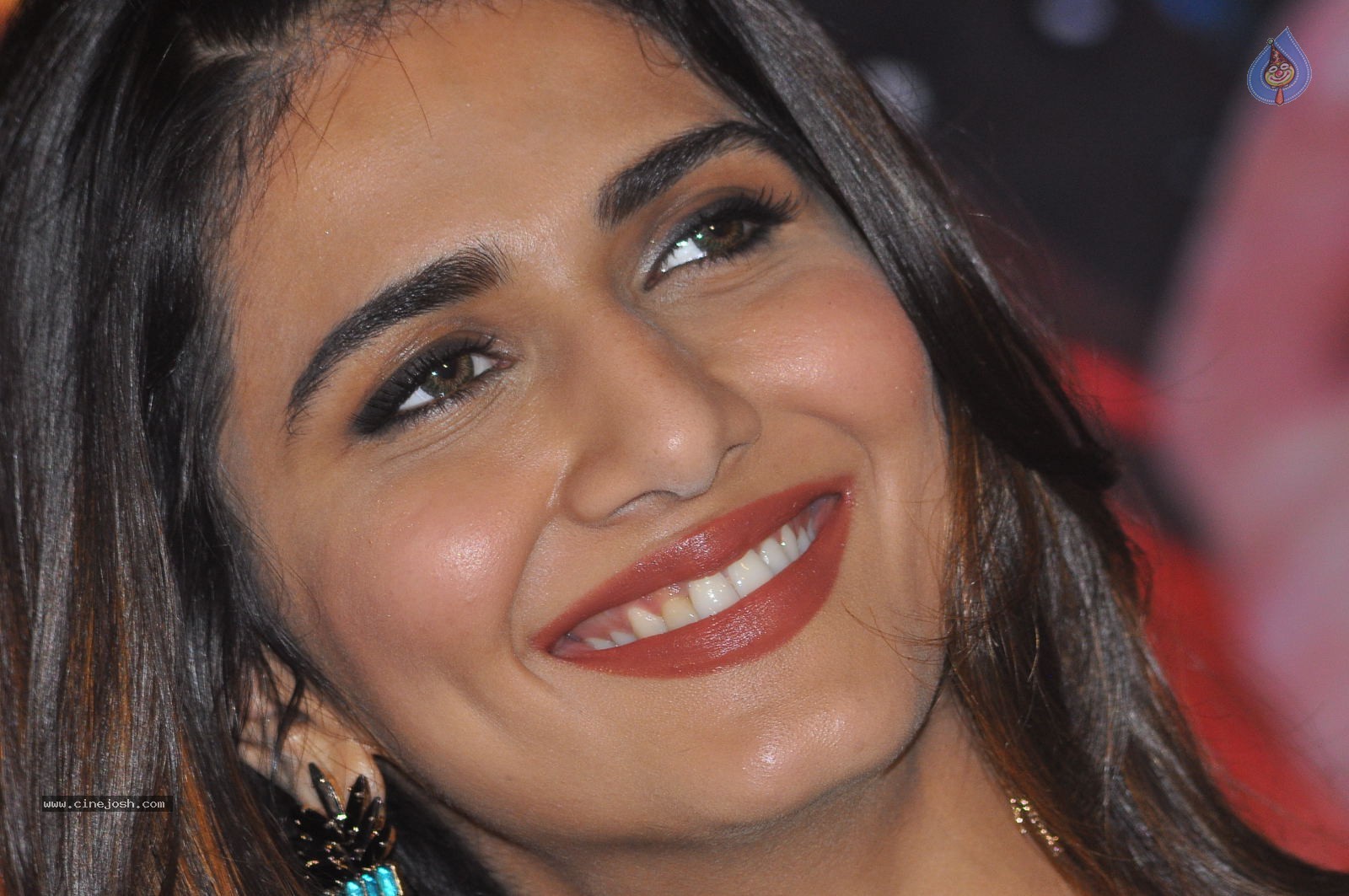 Vaani Kapoor New Gallery - 39 / 69 photos