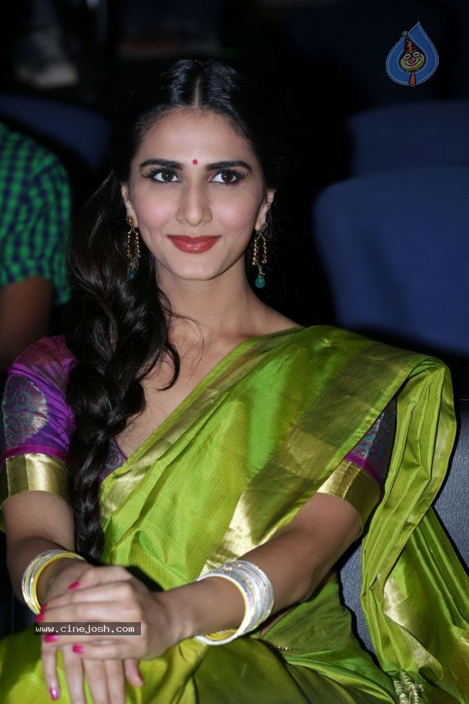 Vaani Kapoor Photos - 20 / 67 photos