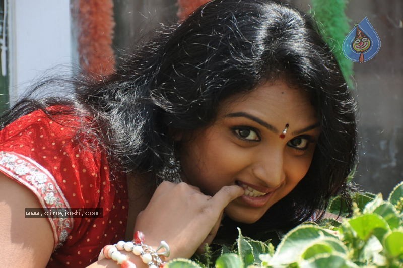 Vahida Photo Stills - 30 / 68 photos