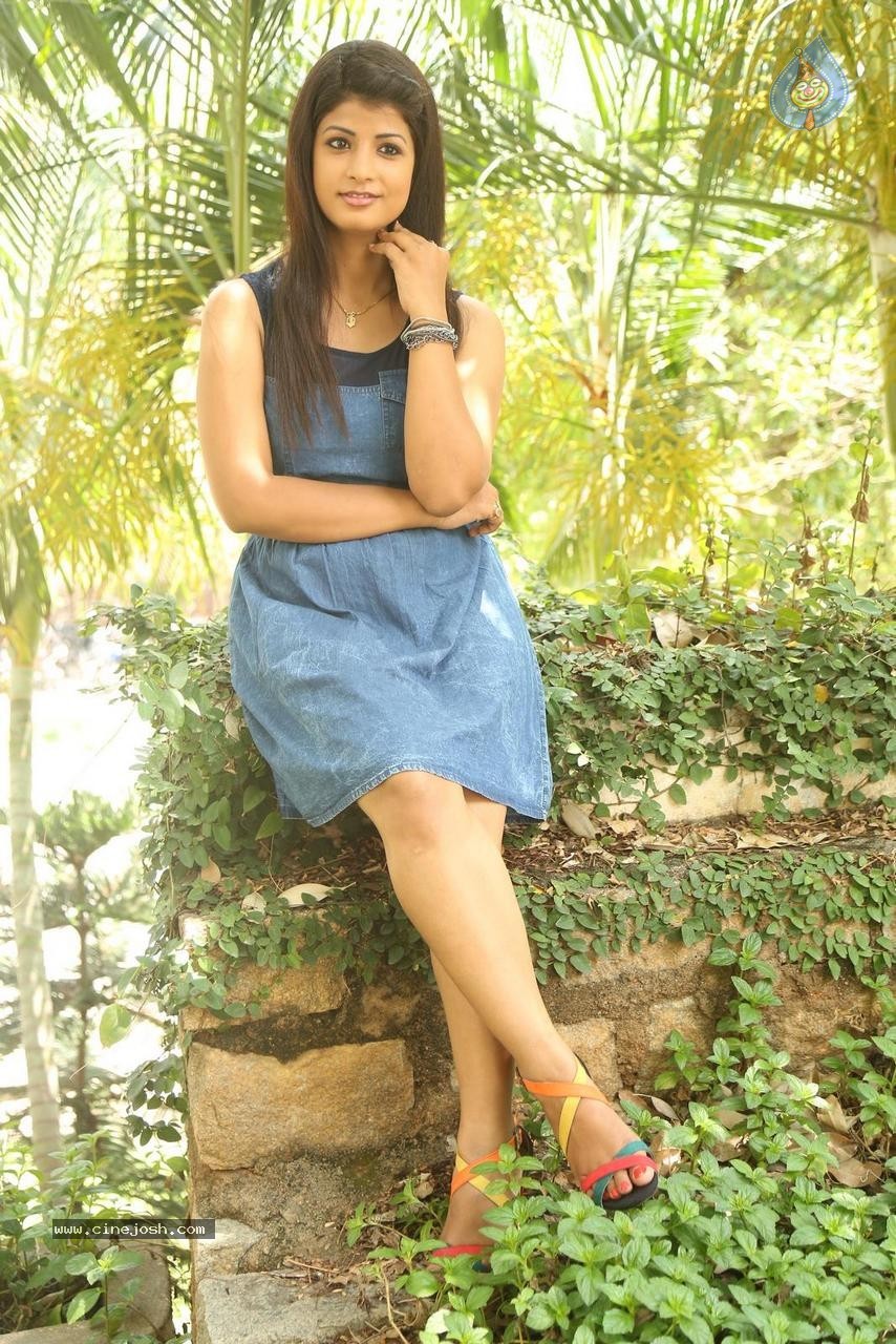 Vaishali New Photos - 26 / 32 photos