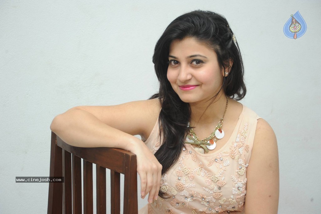 Vaishali New Stills - 9 / 88 photos