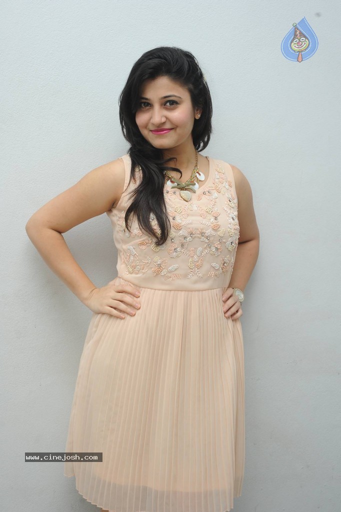 Vaishali New Stills - 20 / 88 photos