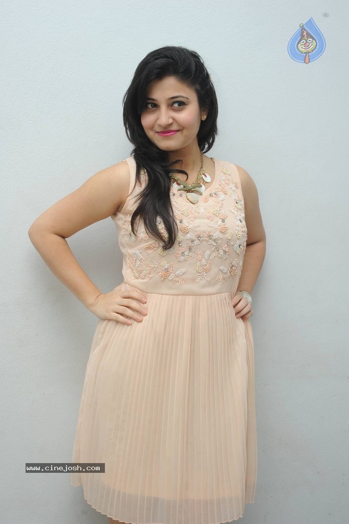 Vaishali New Stills - 21 / 88 photos