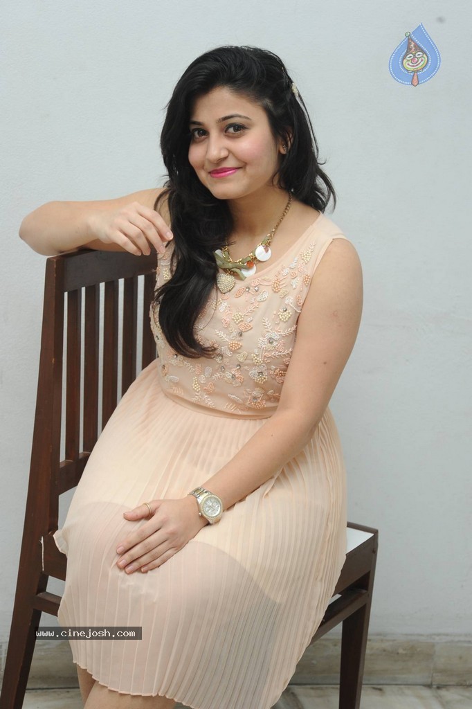 Vaishali New Stills - 30 / 88 photos