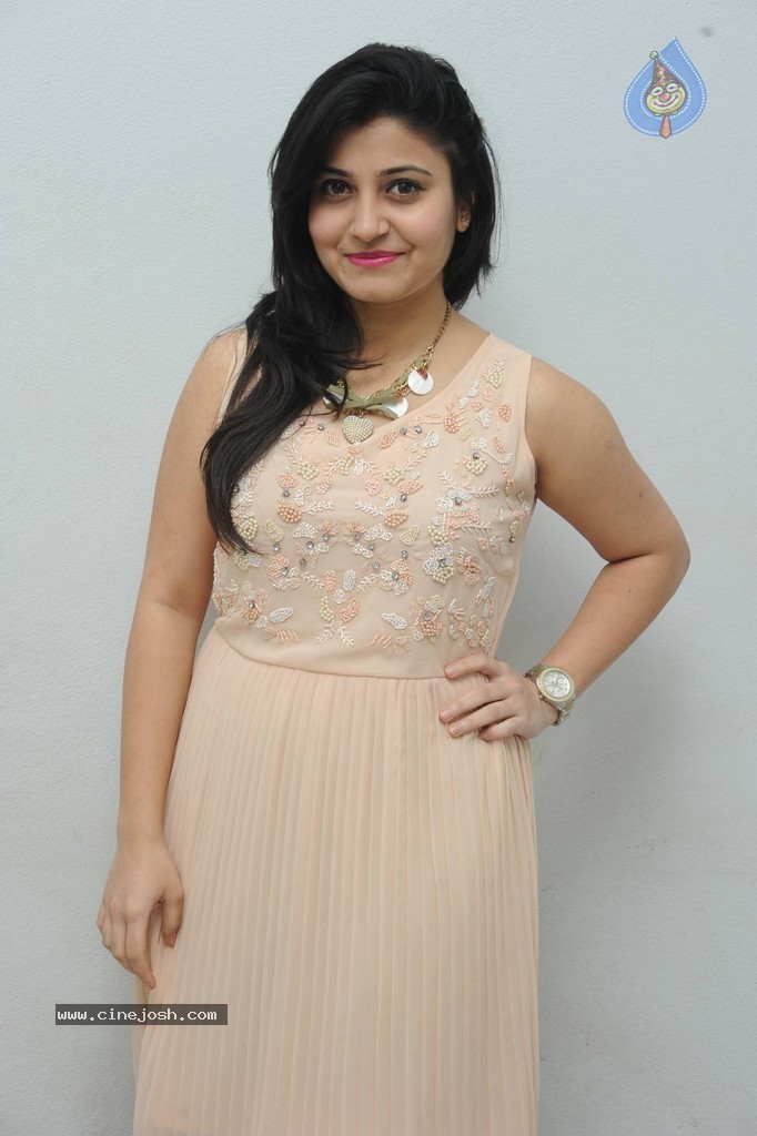 Vaishali New Stills - 62 / 88 photos