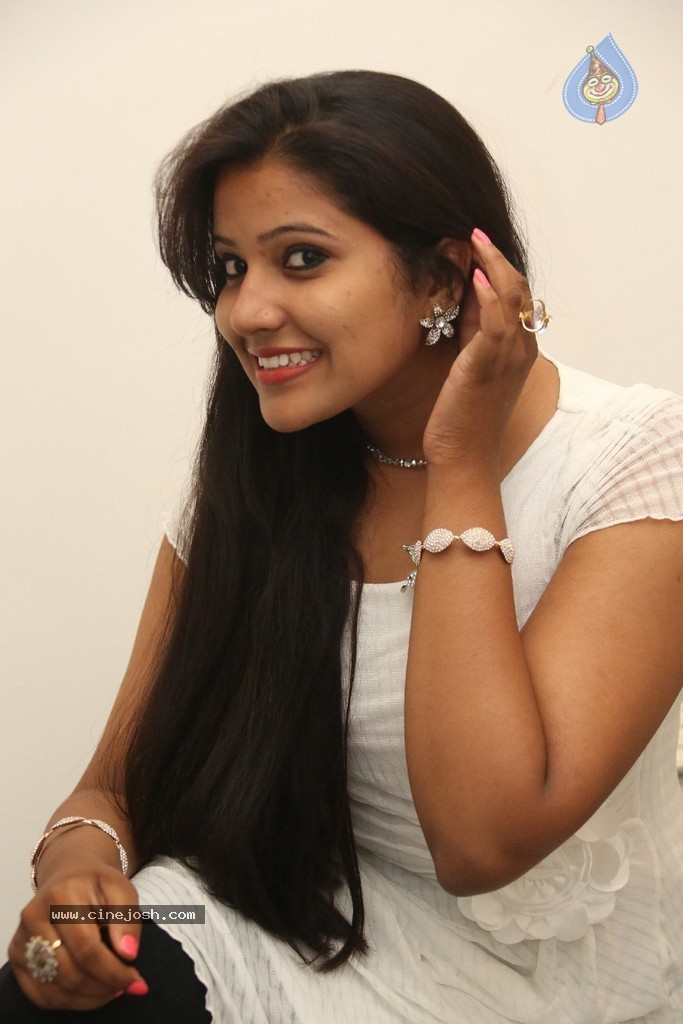 Vandana Stills - 2 / 77 photos