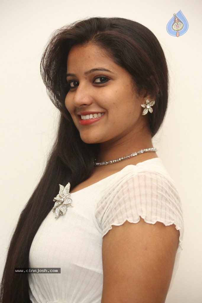 Vandana Stills - 6 / 77 photos