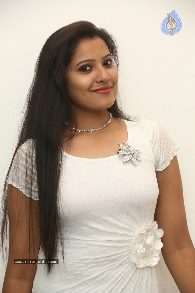 Vandana Stills - 10 / 77 photos