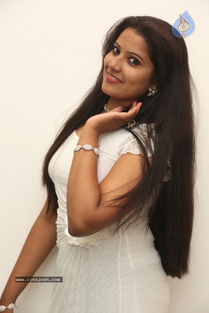 Vandana Stills - 57 / 77 photos