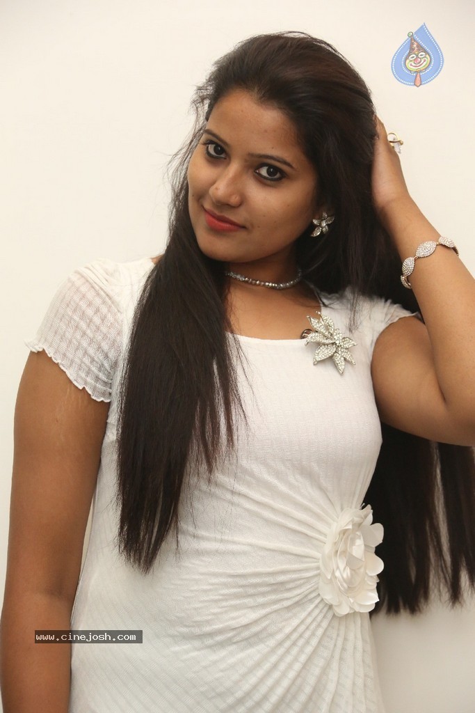 Vandana Stills - 64 / 77 photos