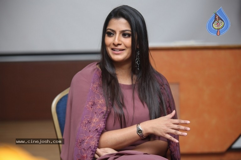 Varalakshmi Sarathkumar Interview Photos - 23 / 24 photos