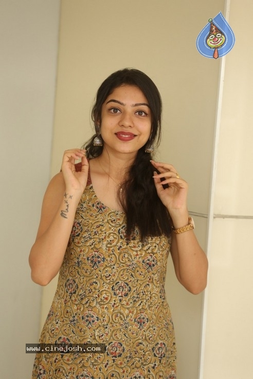 Varsha Bollamma Photos - 4 / 20 photos