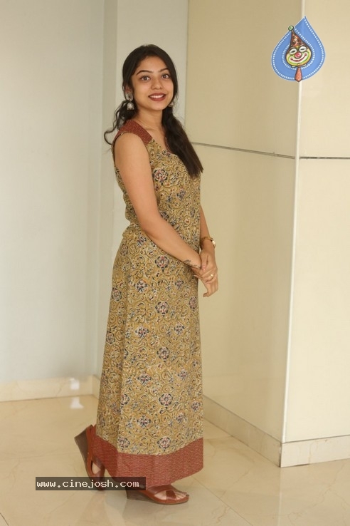 Varsha Bollamma Photos - 5 / 20 photos