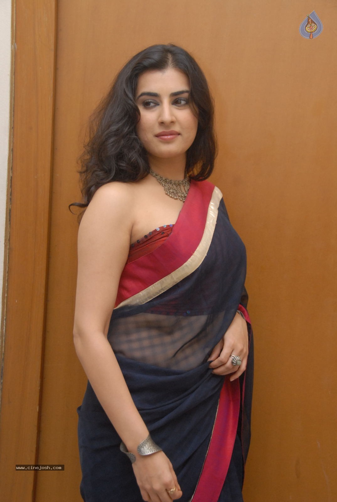 Veda Latest Stills - 45 / 80 photos