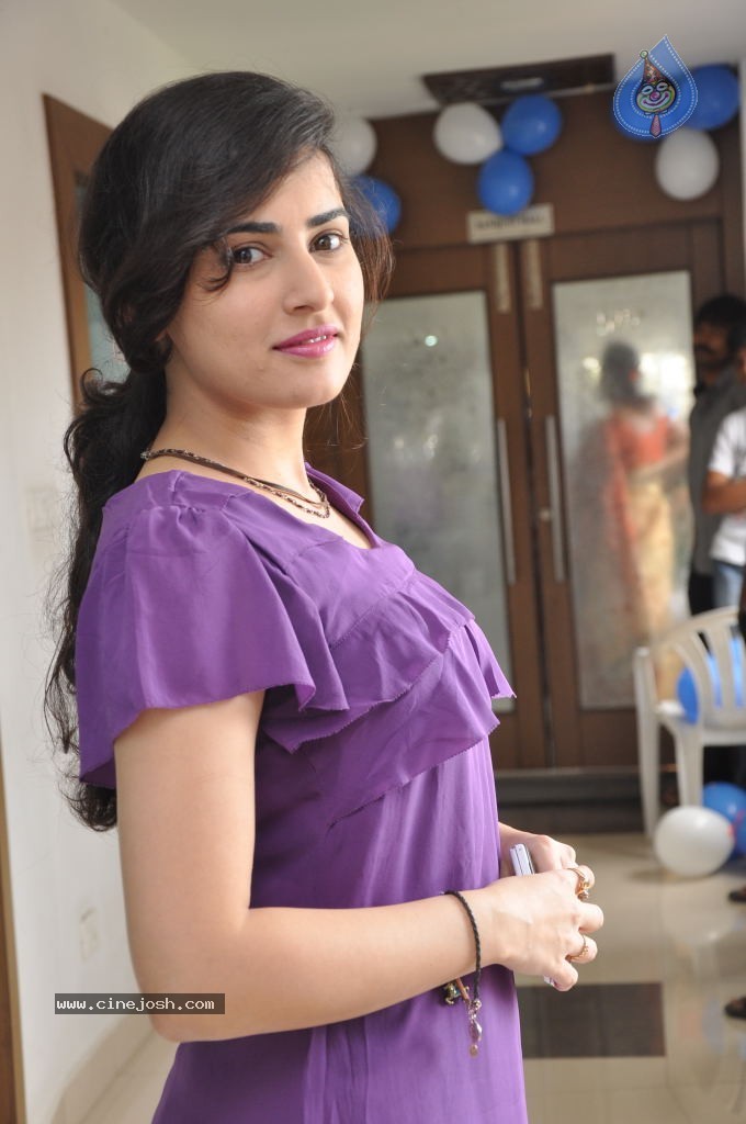 Veda New Stills - 16 / 43 photos