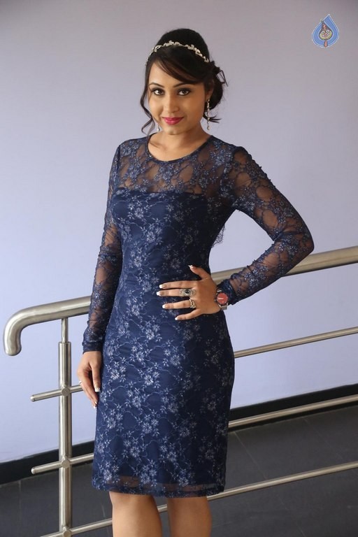 Vennela New Photos - 19 / 40 photos