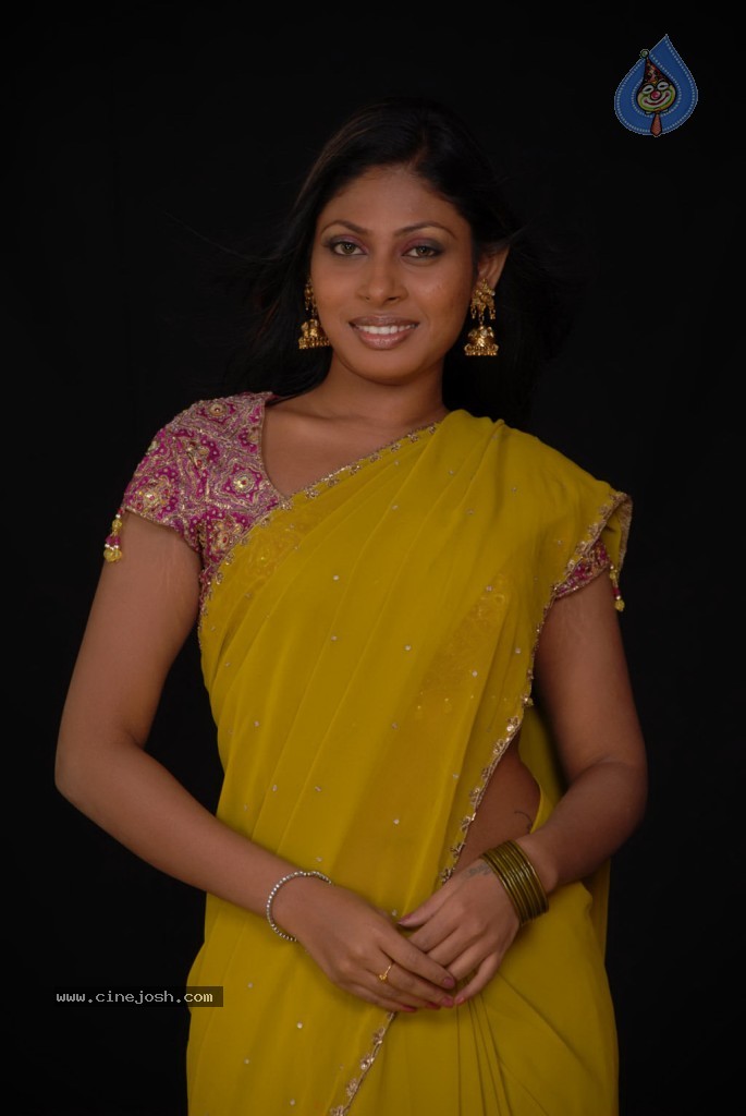 Victoria New Stills - 15 / 24 photos