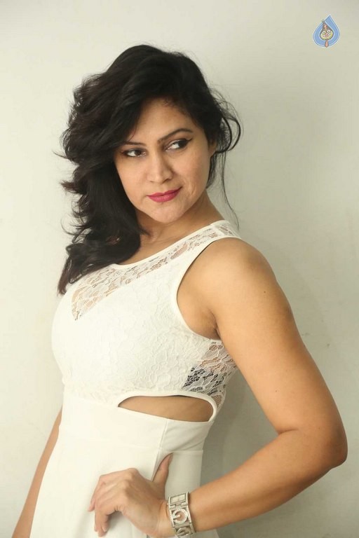 Vijaya Murthy Photos - 21 / 36 photos