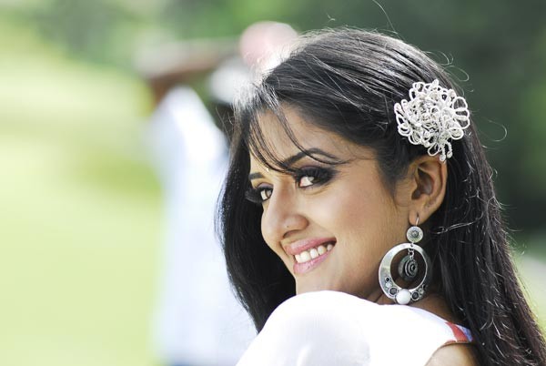 Vimala Raman Stills - 1 / 63 photos