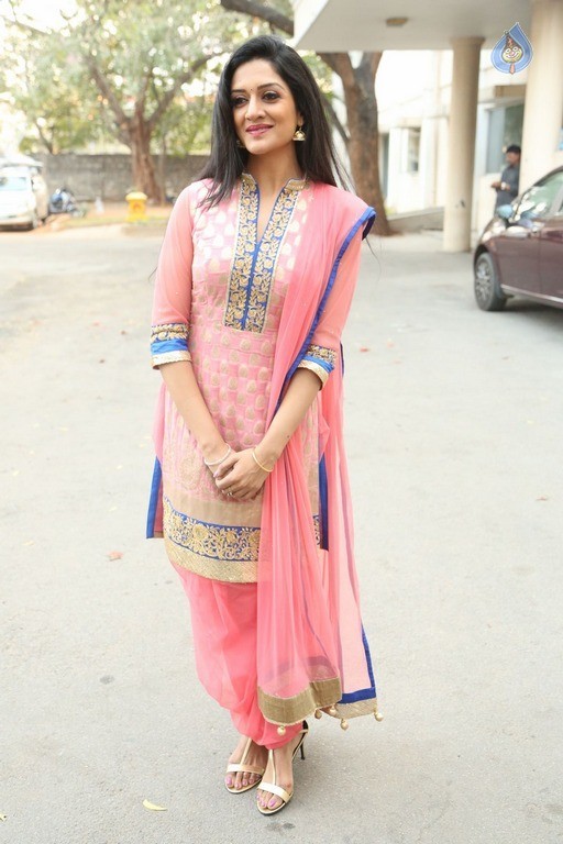 Vimala Raman Latest Gallery - 55 / 69 photos