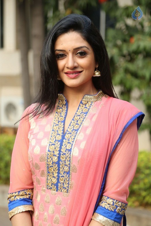 Vimala Raman Latest Gallery - 62 / 69 photos