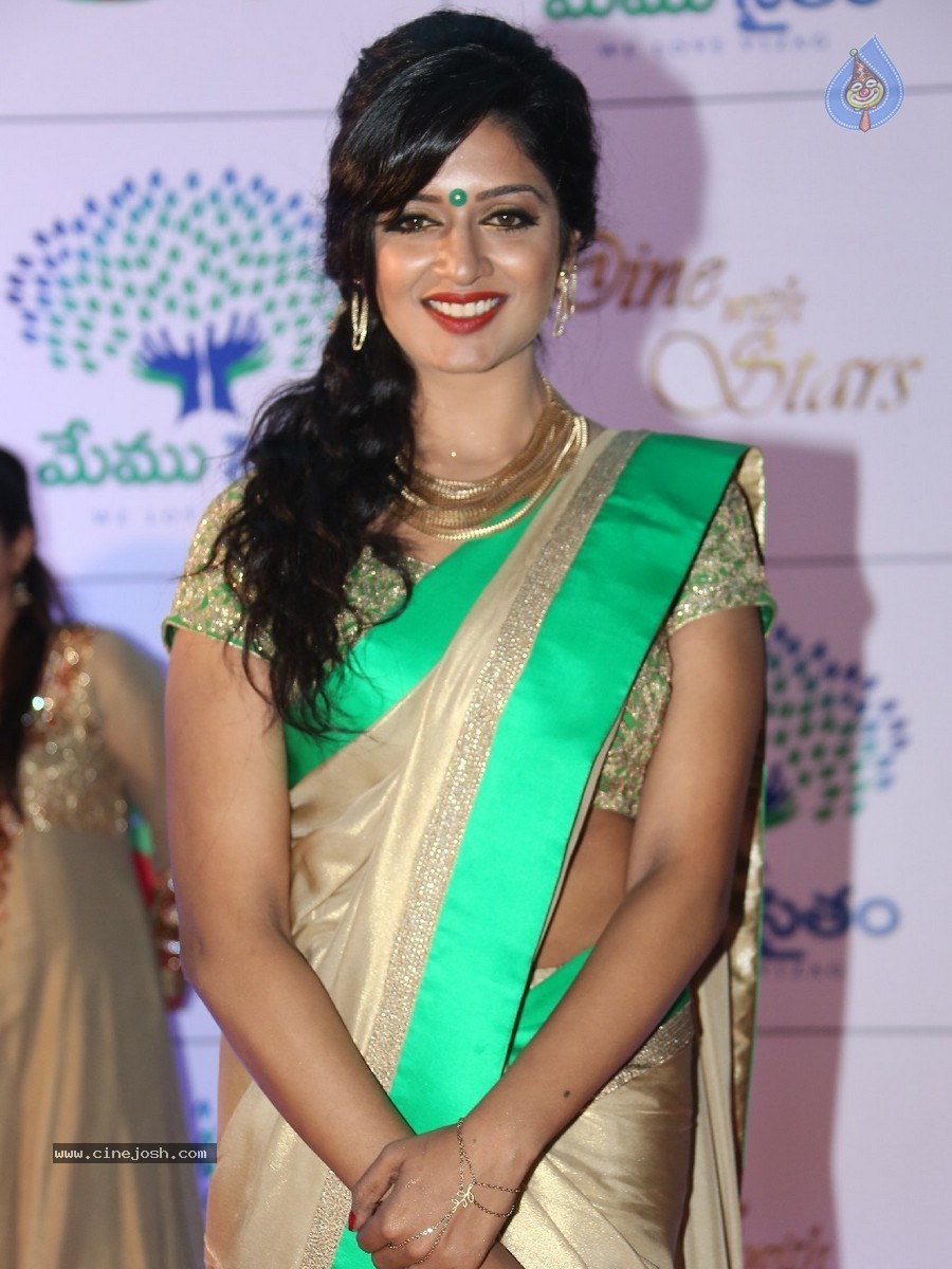 Vimala Raman New Stills - 40 / 60 photos