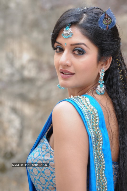 Vimala Raman Stills in Ranga the Donga Movie - 25 / 46 photos