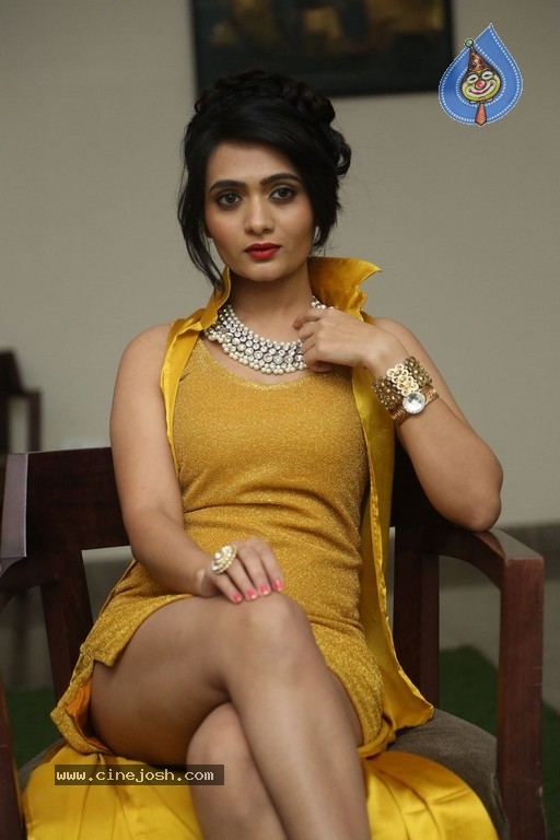 Vishakha New Pics - 2 / 36 photos