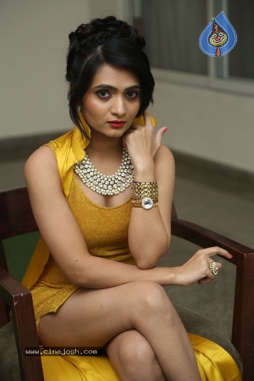 Vishakha New Pics - 13 / 36 photos