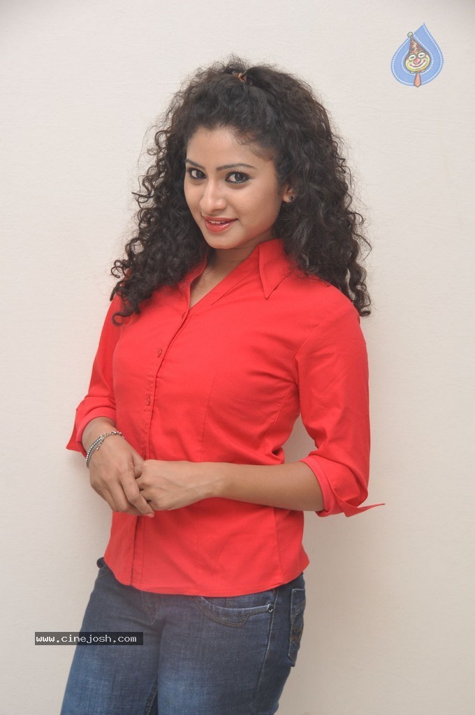 Vishnu Priya Gallery - 3 / 48 photos