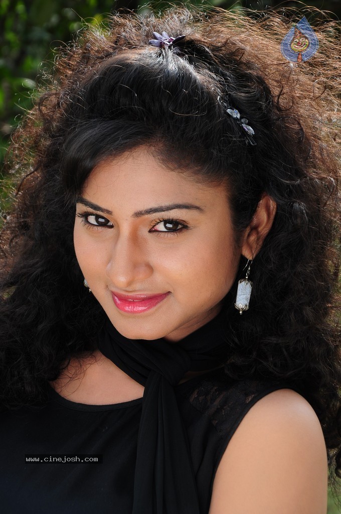 Vishnu Priya Images - 43 / 75 photos