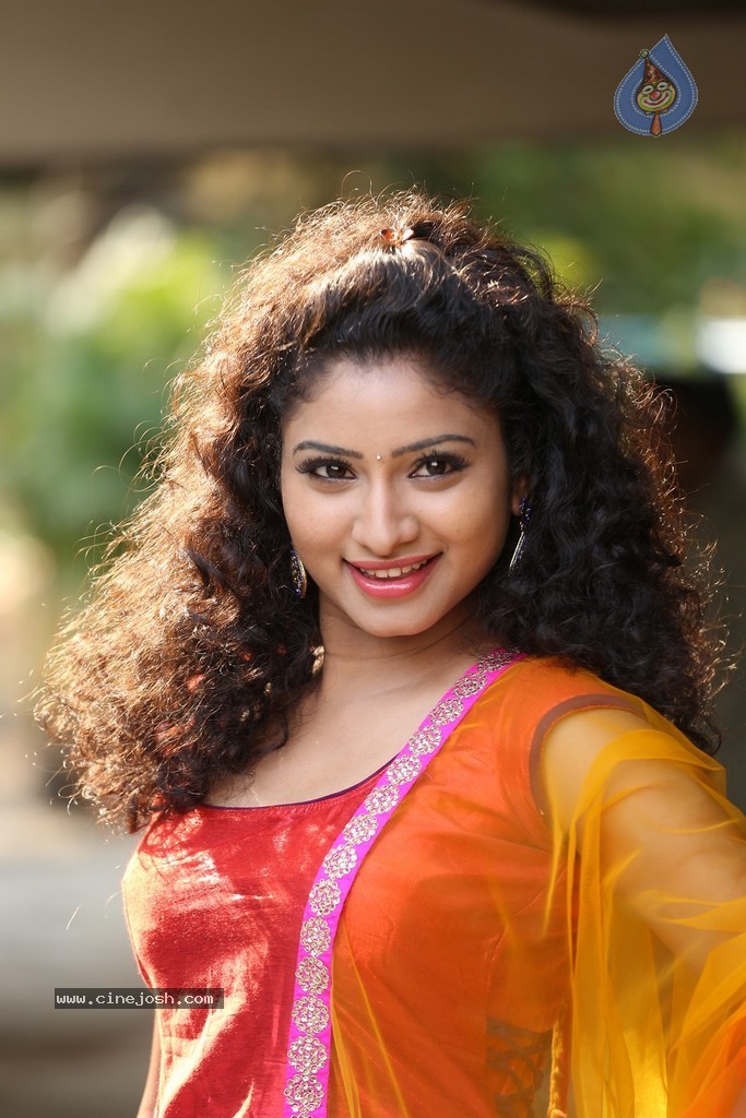 Vishnu Priya Latest Stills - 43 / 142 photos