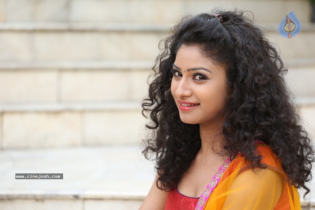 Vishnu Priya Latest Stills - 56 / 142 photos