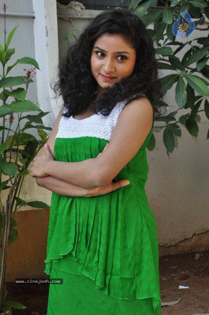 Vishnu Priya New Photos - 6 / 42 photos