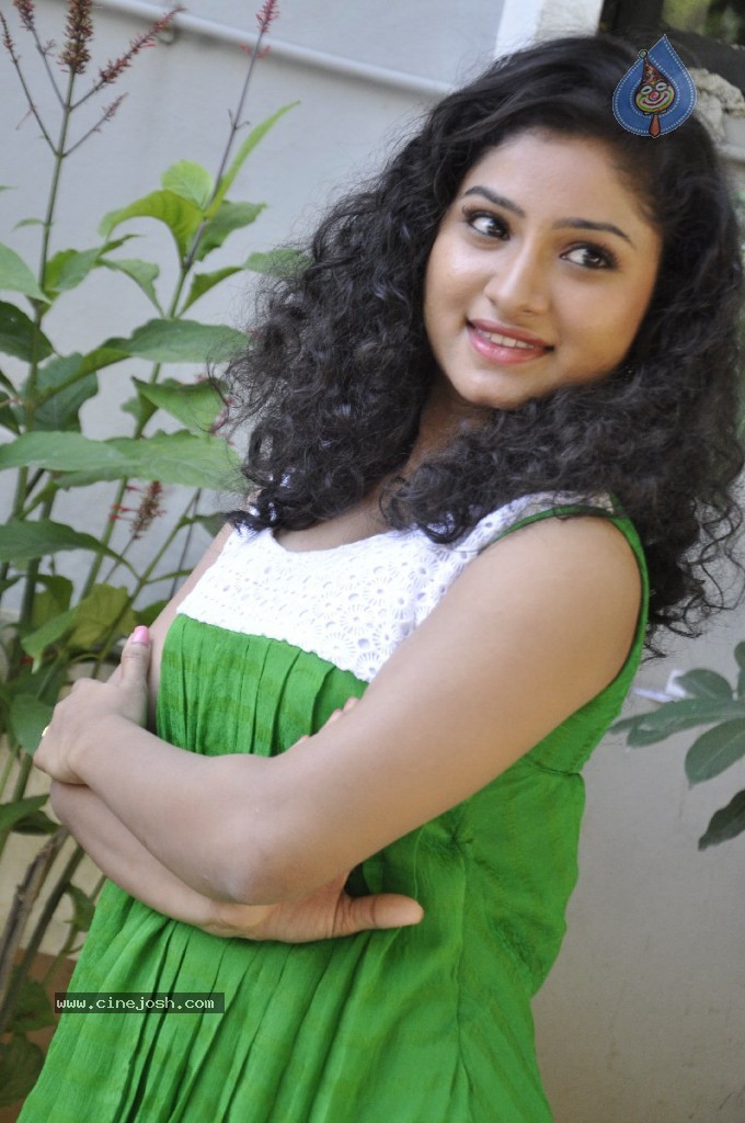 Vishnu Priya New Photos - 18 / 42 photos