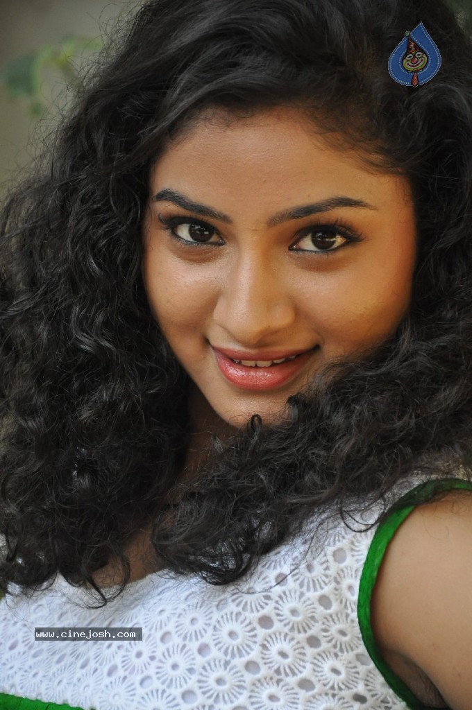 Vishnu Priya New Photos - 19 / 42 photos