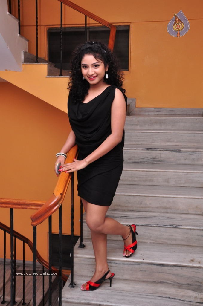 Vishnu Priya New Photos, - 16 / 88 photos