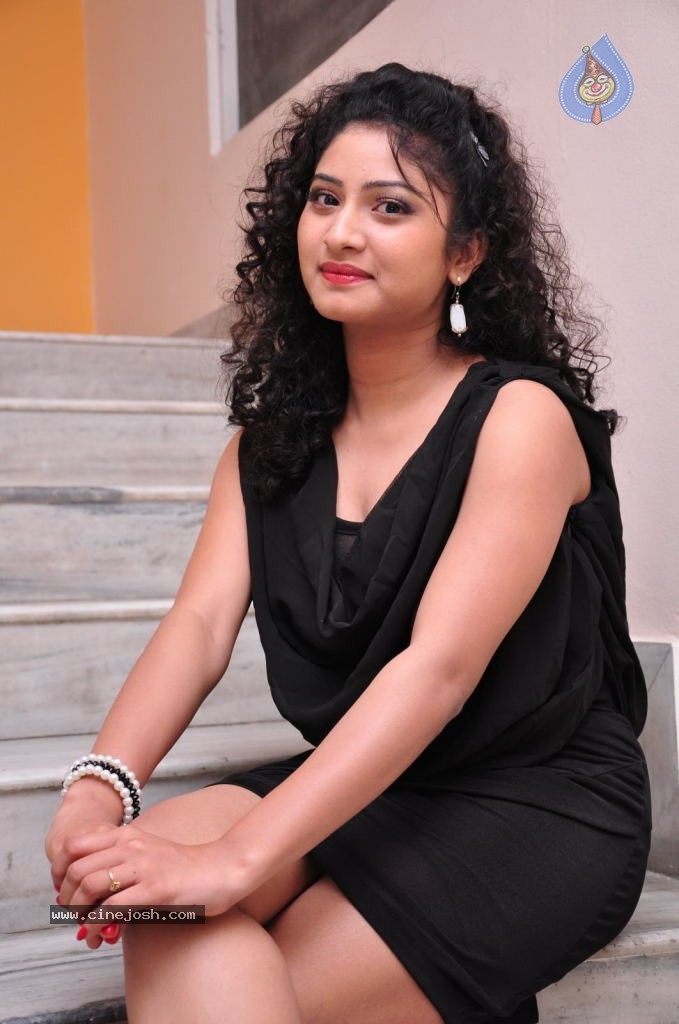 Vishnu Priya New Photos, - 52 / 88 photos