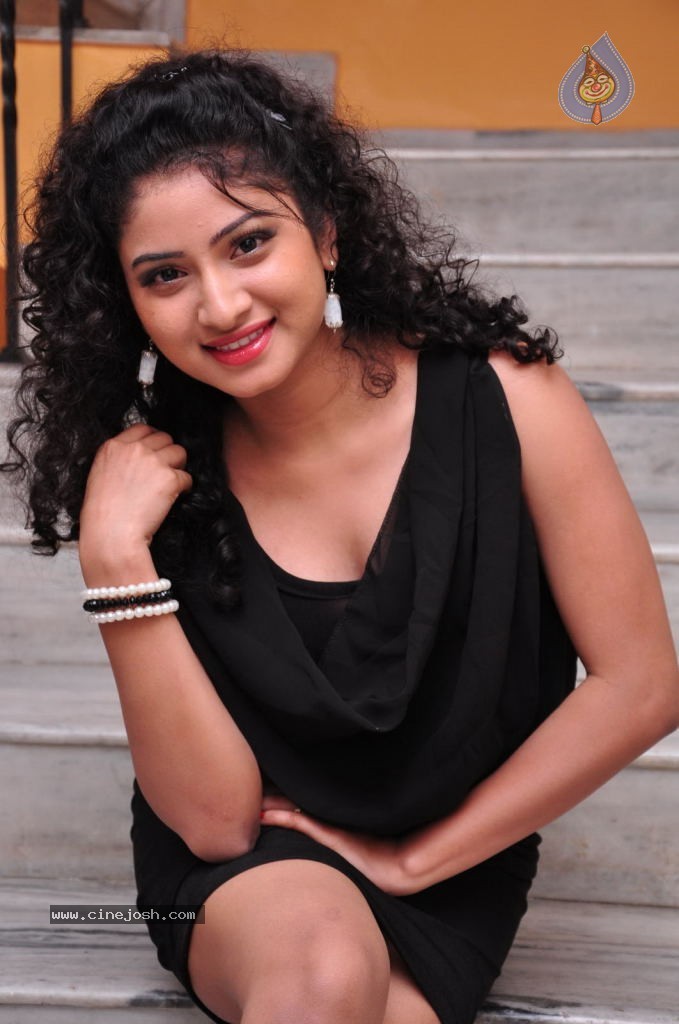 Vishnu Priya New Photos, - 71 / 88 photos
