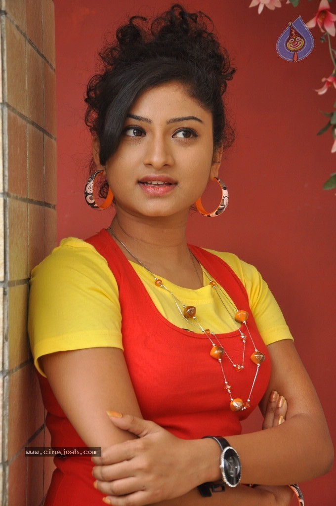 Vishnu Priya Stills - 47 / 66 photos