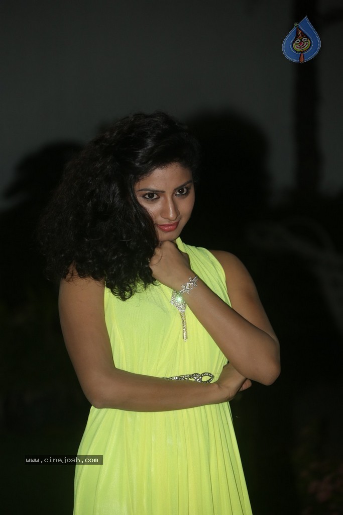 Vishnu Priya Stills - 31 / 36 photos