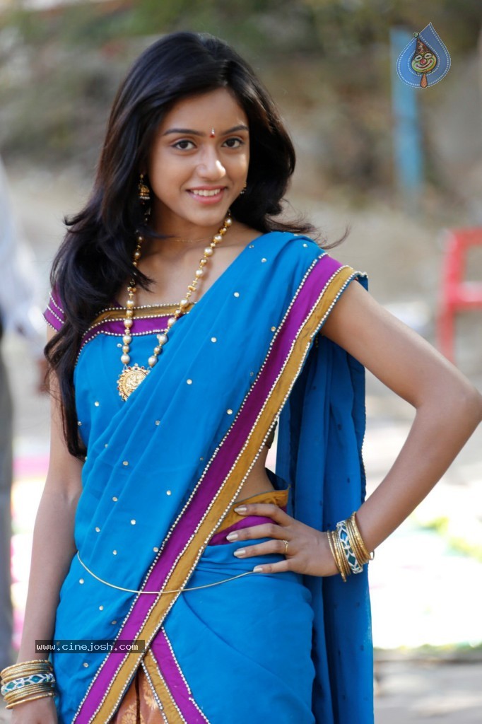 Vithika Latest Stills - 28 / 54 photos
