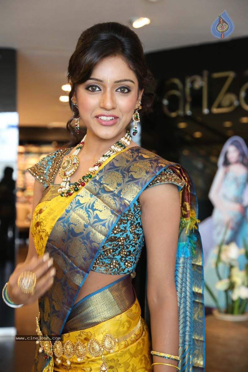 Vithika New Photos - 75 / 80 photos