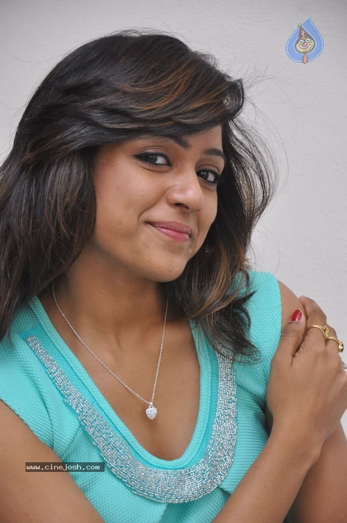 Vithika Sheru Gallery - 5 / 56 photos
