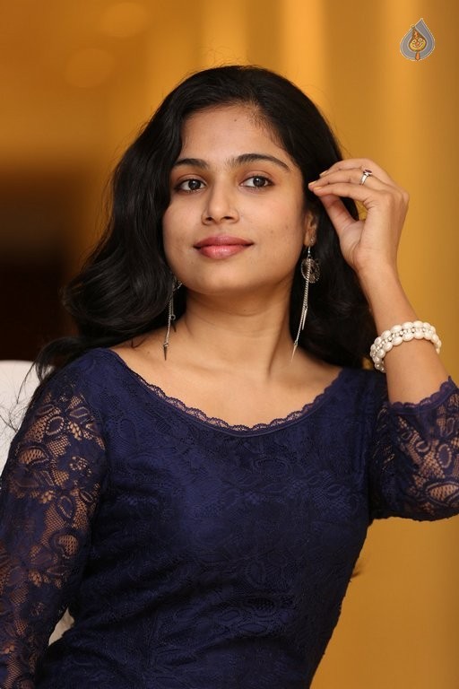 Vrushali Gosavi New Pics - 30 / 48 photos